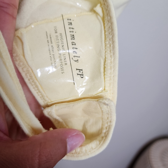 Free People Intimately Matilda Ruffle Bodysuit In Pale Yellow NWOT Size Medium - Picture 7 of 10